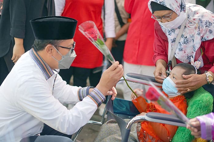 Peralatan Pencoblosan Yang Ramah Disabilitas Di Pilkada Sukabumi