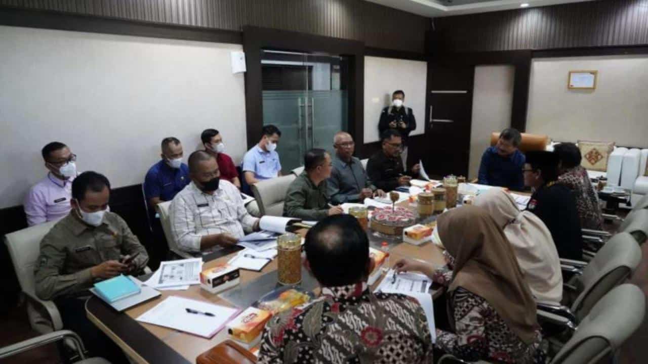 Potensi Konflik Dan Kerawanan Di Pilkada Select Garut	Garut 2024