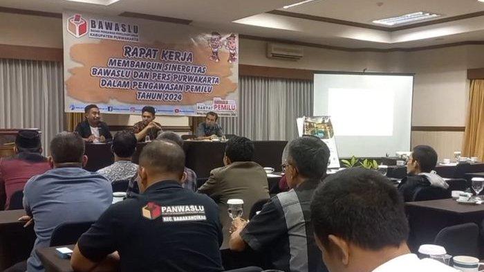 Politik Uang Pilkada Purwakarta 2024