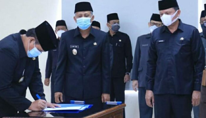 Analisis Kekuatan Dan Kelemahan Calon Bupati Pangandaran 2024