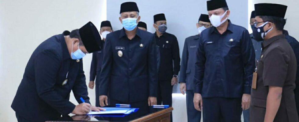 Analisis Kekuatan Dan Kelemahan Calon Bupati Pangandaran 2024